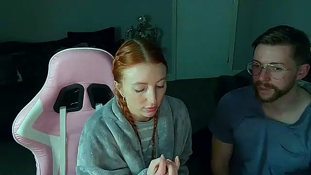 Red firesquirt online show from February 20, 9:20 pm