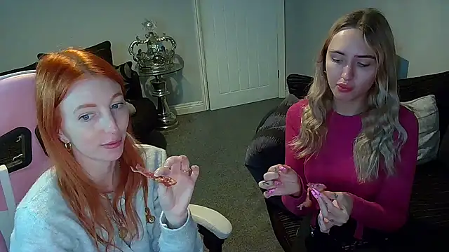 Red firesquirt online show from February 24, 10:03 pm