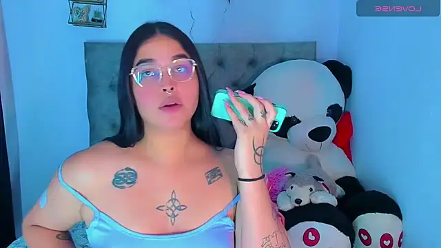 Snapshot of mabellfox chatting on October 19, 5:24 pm mabellfox online show from October 19, 5:24 pm