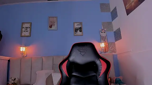 Mydreams69 online show from February 17, 2:42 am