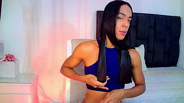 Snapshot of carmen14 chatting on February 6, 6:07 am carmen14 online show from February 6, 6:07 am