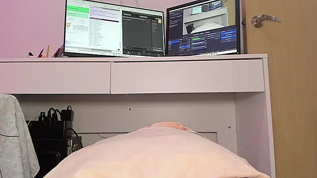 soyamandaa  online show from September 29, 1:55 am