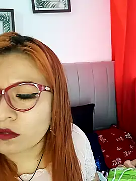 Victoria Caruso online show from March 14, 7:55 pm