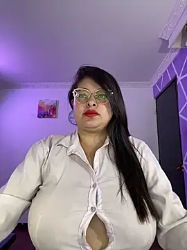 MiiaaJoness online show from December 17, 2:45 pm