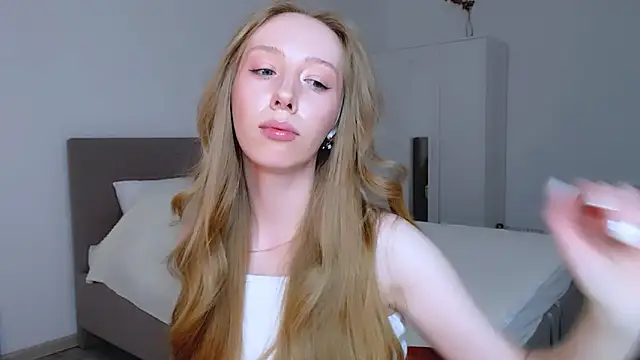 Luna insniity online show from December 13, 2:21 am