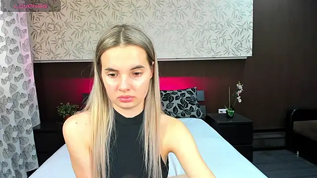 Donna Evans online show from January 23, 12:04 am