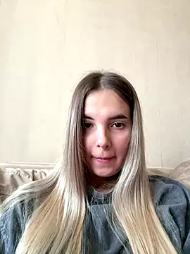 Donna Evans online show from October 17, 4:04 am