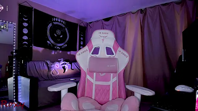 wet dream  online show from December 18, 7:36 am