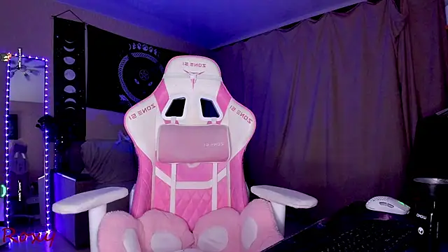 wet dream  online show from February 21, 10:15 pm