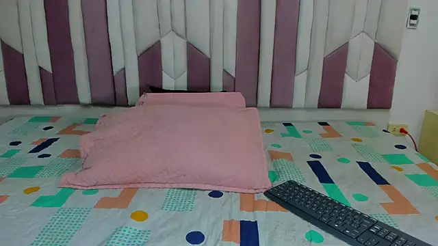 lucyy gray online show from February 18, 3:10 am