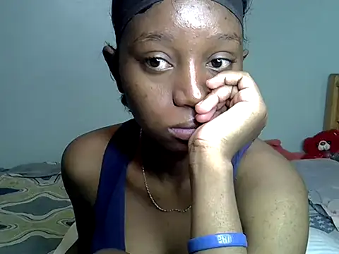 Snapshot of Enkarxx chatting on February 25, 12:03 pm Enkarxx online show from February 25, 12:03 pm