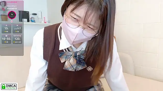 SUZU  online show from October 8, 3:15 am