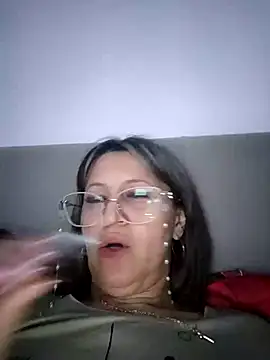 naughtymilfT online show from February 19, 7:16 pm