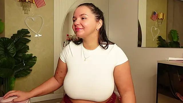 Snapshot of CelesteBailey chatting on February 28, 3:51 am CelesteBailey online show from February 28, 3:51 am