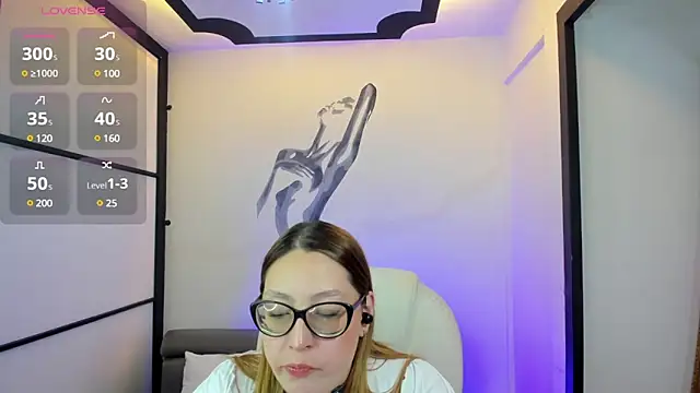 NiickyJones online show from February 8, 7:48 am