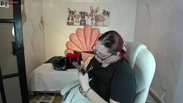 NiickyJones online show from January 7, 9:17 pm