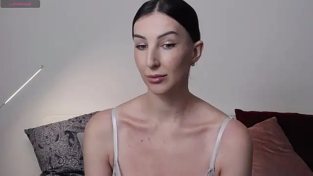 -Allure- online show from November 11, 8:20 pm