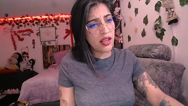 azahar  ziiz online show from January 2, 3:58 am