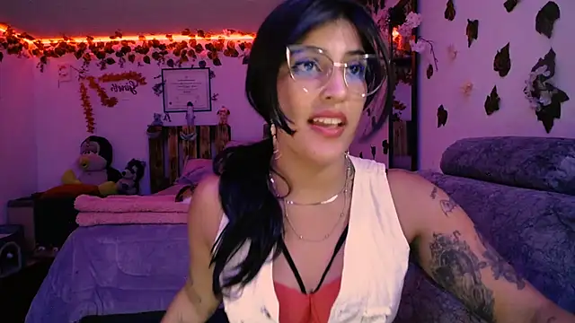 azahar  ziiz online show from February 7, 3:01 am