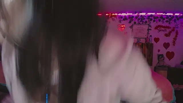 azahar  ziiz online show from September 9, 12:10 am