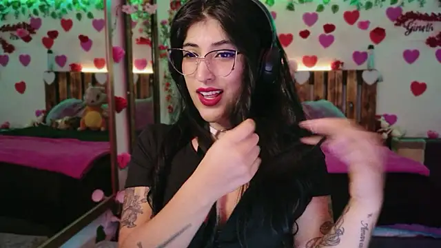 Snapshot of azahar__ziiz chatting on February 15, 8:27 pm azahar ziiz online show from February 15, 8:27 pm