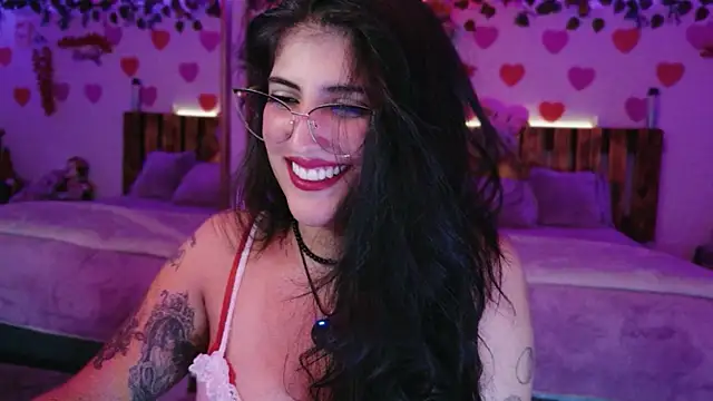 azahar  ziiz online show from April 8, 2:22 am