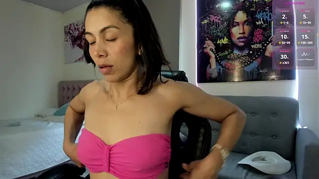 andykiuty online show from March 9, 8:02 pm