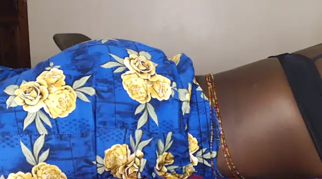 Snapshot of Geniuslov chatting on March 11, 5:02 pm Geniuslov online show from March 11, 5:02 pm