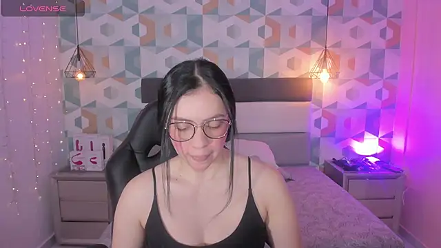 megancero online show from February 19, 12:33 pm