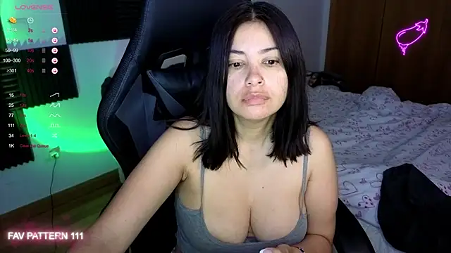 AnnaQueen online show from May 5, 2:30 am