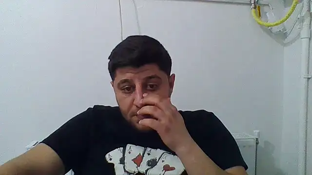 Snapshot of erkekkkadam chatting on March 10, 7:29 pm erkekkkadam online show from March 10, 7:29 pm