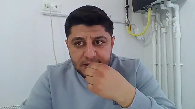 Snapshot of erkekkkadam chatting on March 11, 3:34 pm erkekkkadam online show from March 11, 3:34 pm