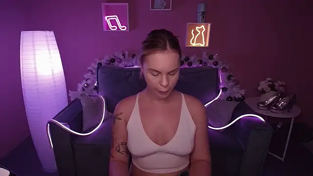 RikaRaily online show from December 20, 8:38 am