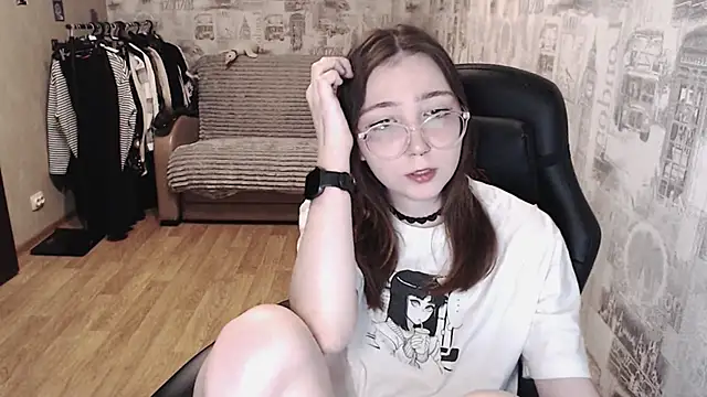 Snapshot of AmeliaKamishiro chatting on March 18, 5:42 pm AmeliaKamishiro online show from March 18, 5:42 pm