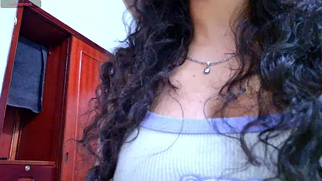 laureentt  online show from September 18, 3:19 am