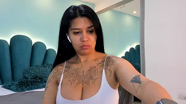 sharlott18 online show from February 1, 11:42 am