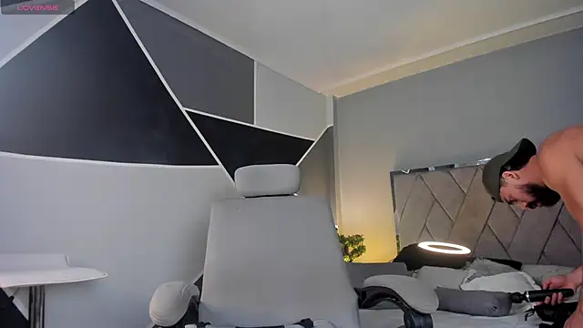 Markbrown online show from February 11, 11:54 pm