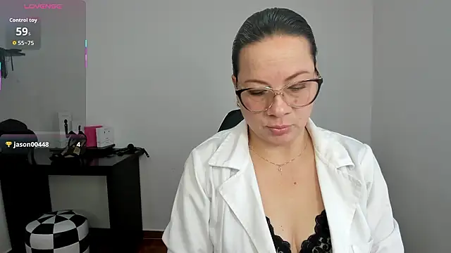 Snapshot of Sex-Psychology chatting on March 21, 9:51 pm Sex-Psychology online show from March 21, 9:51 pm