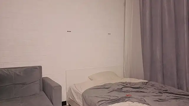 Ashley-Urban online show from September 12, 2:33 am