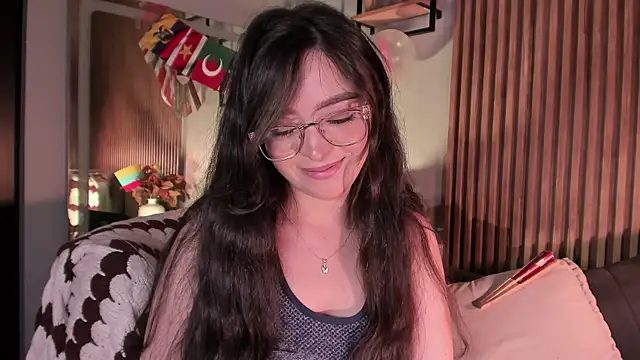 Snapshot of Eva_Macalliter chatting on July 15, 3:12 am Eva Macalliter online show from July 15, 3:12 am