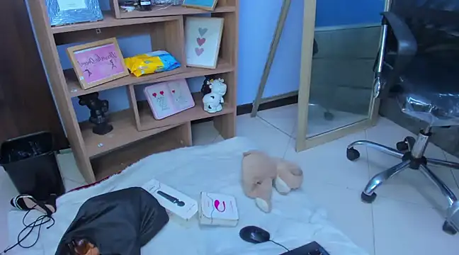 Snapshot of HornySlut69_ chatting on February 7, 2:29 am HornySlut69 online show from February 7, 2:29 am