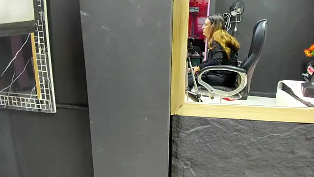 Snapshot of HornySlut69_ chatting on February 2, 12:59 pm HornySlut69 online show from February 2, 12:59 pm