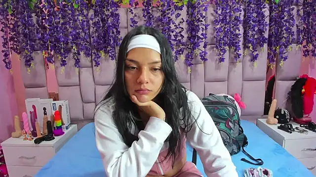 Bich Anal  online show from January 28, 1:38 pm