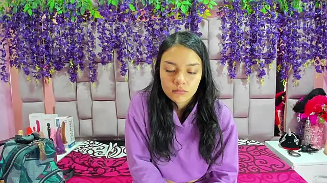 Bich Anal  online show from February 19, 1:17 pm