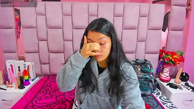 Bich Anal  online show from March 12, 1:40 pm