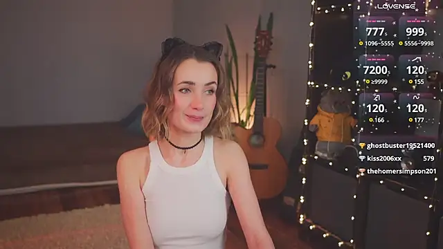 Snapshot of bananya_kitty chatting on February 23, 8:28 am bananya kitty online show from February 23, 8:28 am