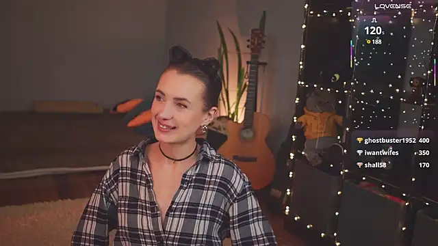 Snapshot of bananya_kitty chatting on March 10, 10:24 pm bananya kitty online show from March 10, 10:24 pm