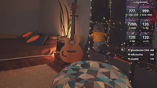 Snapshot of bananya_kitty chatting on March 11, 1:26 am bananya kitty online show from March 11, 1:26 am