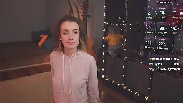 Snapshot of bananya_kitty chatting on March 13, 2:05 am bananya kitty online show from March 13, 2:05 am