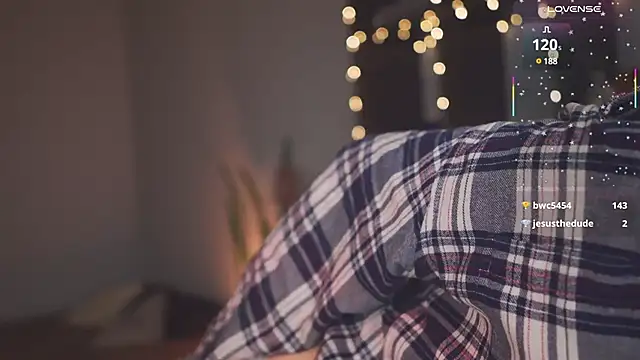 Snapshot of bananya_kitty chatting on March 19, 7:51 am bananya kitty online show from March 19, 7:51 am